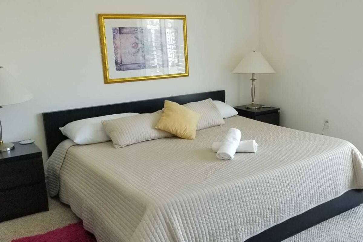 Two-Bedroom Apartment with Balcony - 17
