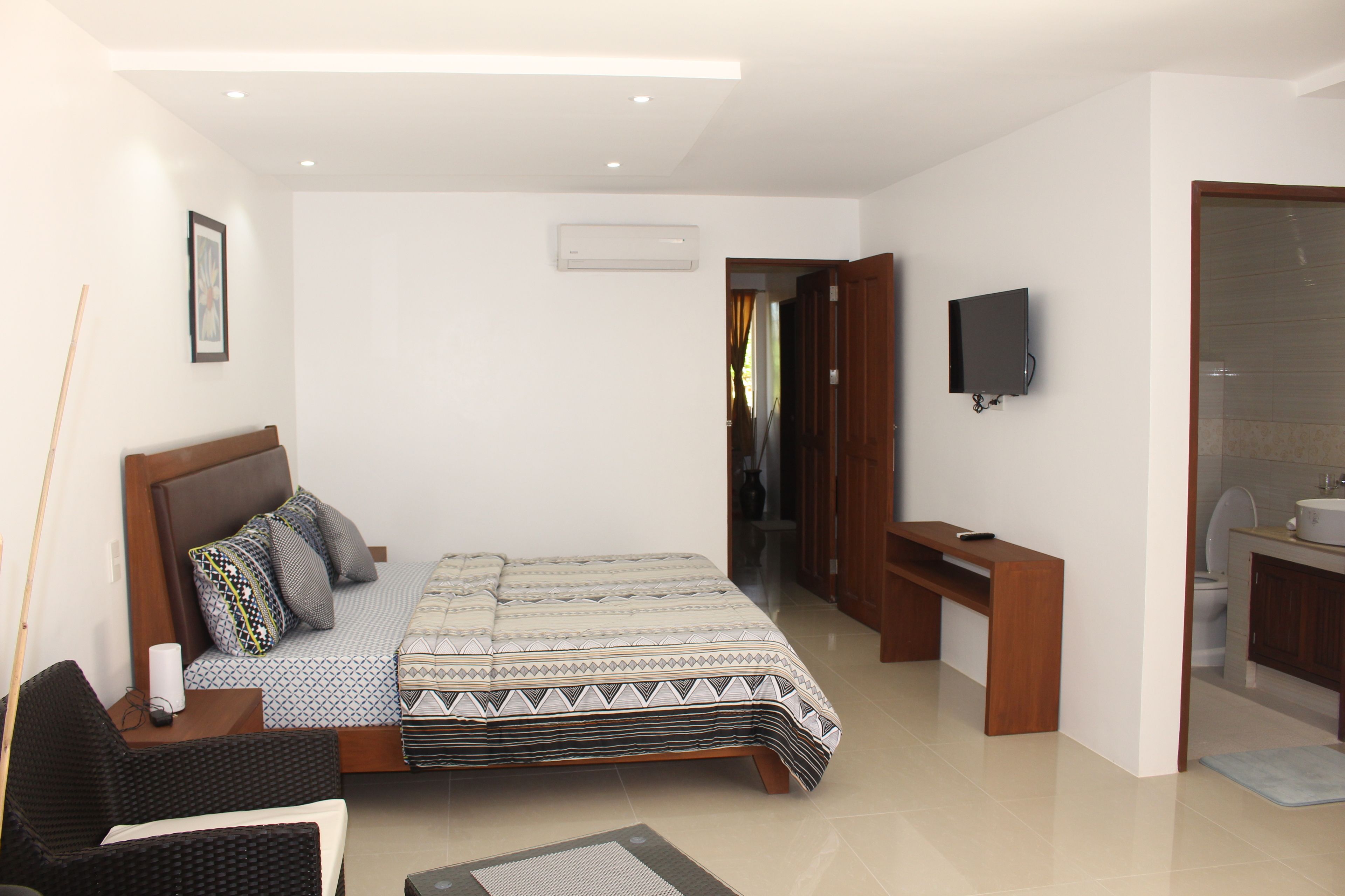 Phòng đôi Deluxe, quang cảnh một góc biển, sát bãi biển | Bộ trải giường 