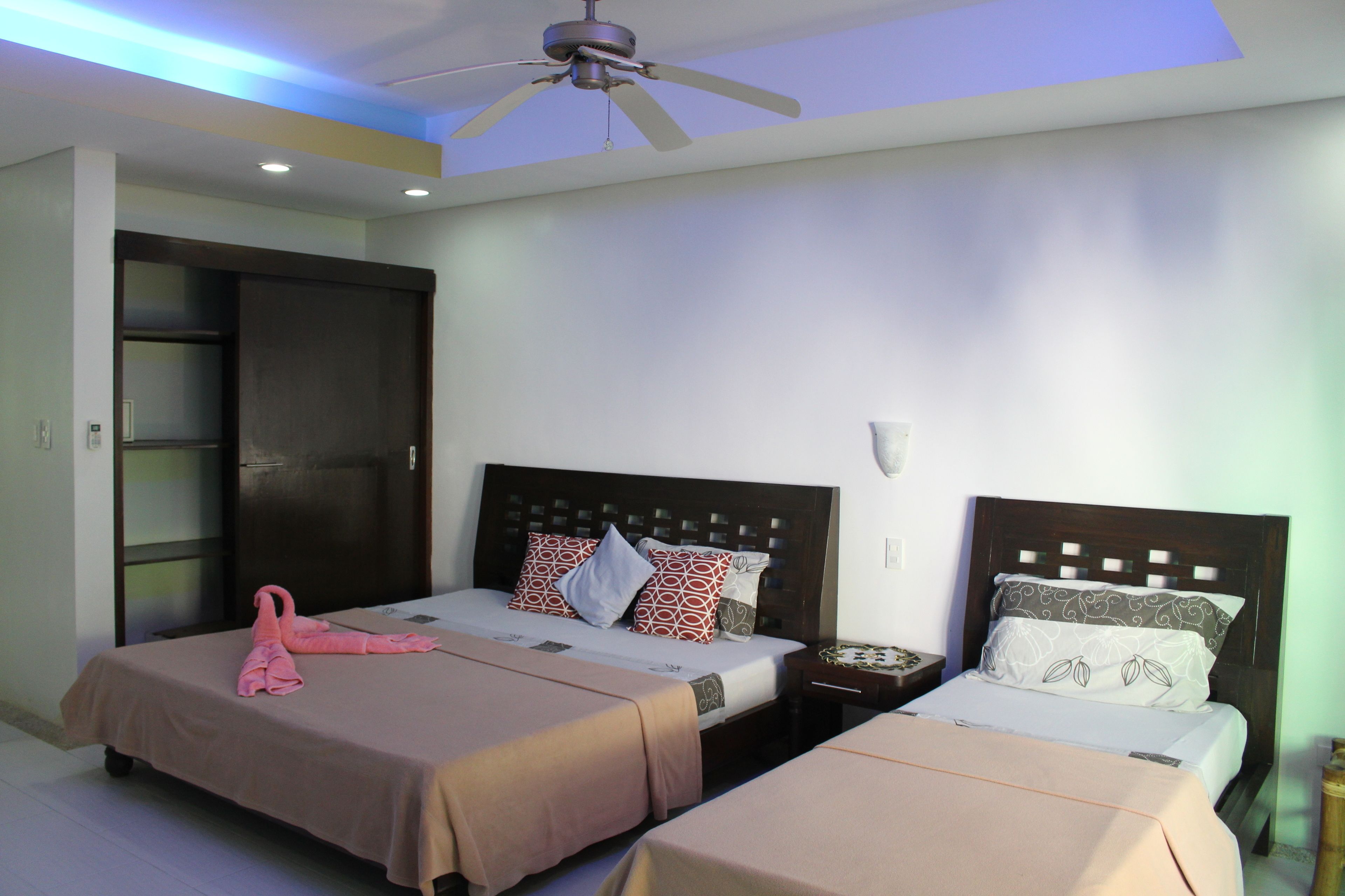 apartment, multiple beds, garden view | bed sheets