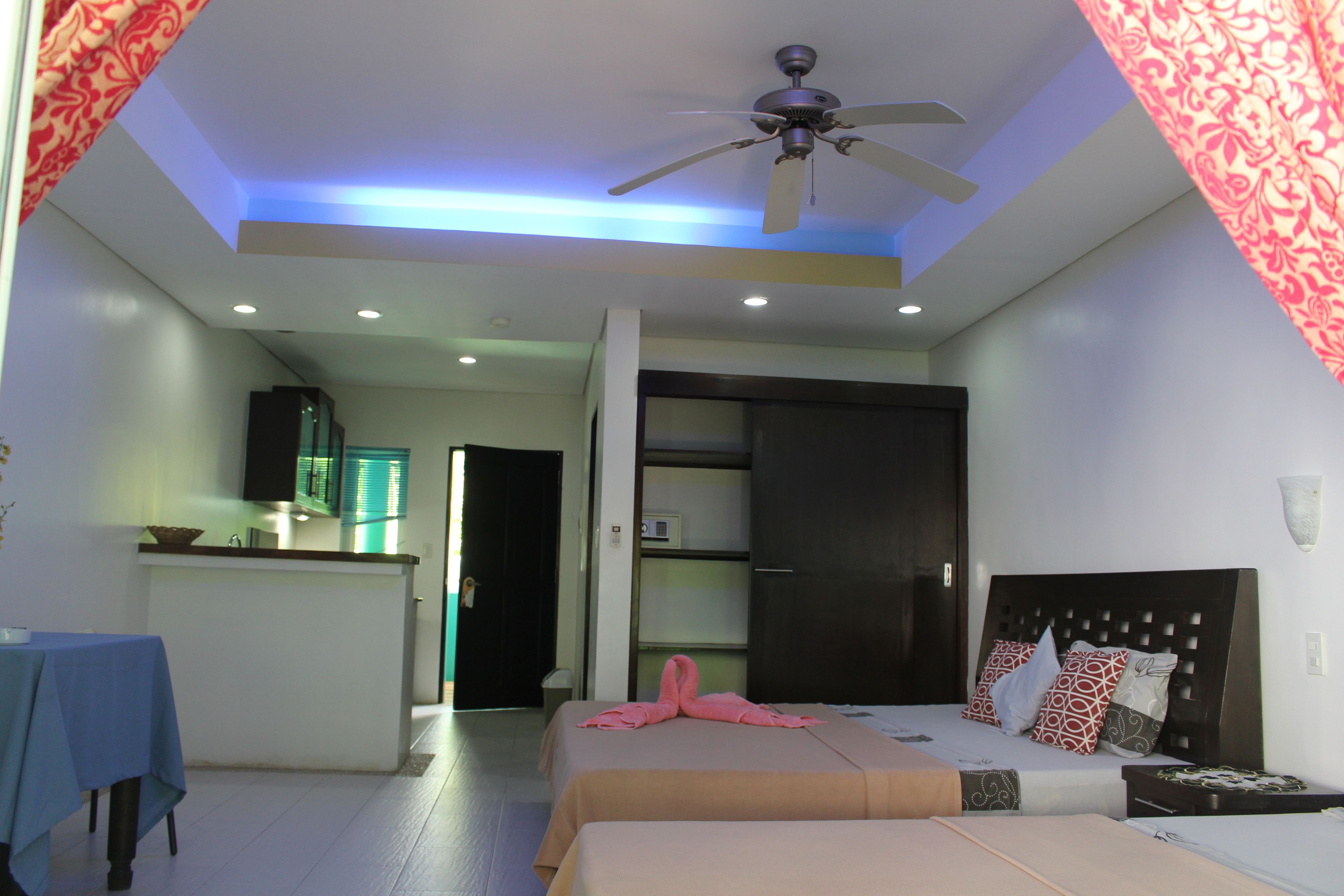 apartment, multiple beds, garden view | bed sheets