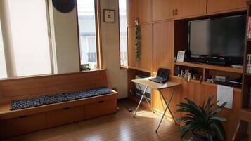 Télévision à écran plat