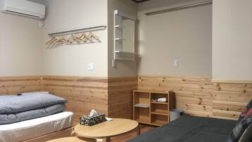 Triple Room + Sofa bed | Down duvets, free WiFi, bed sheets