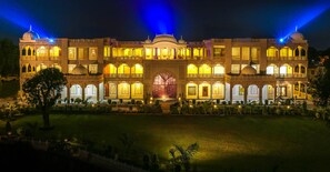 Club Room | Garden view - Regenta Vanya Mahal (Sawai Madhopur)
