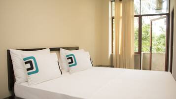 Single Room | Desk, soundproofing, iron/ironing board, free WiFi