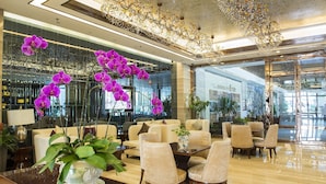 Lobby sitting area - Longjiang Country Garden Phoenix Hotel (Foshan)