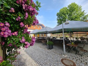Exterior - Gasthof Zur Post (Neunkirchen am Brand)