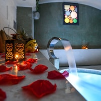 Bañera de hidromasaje interior