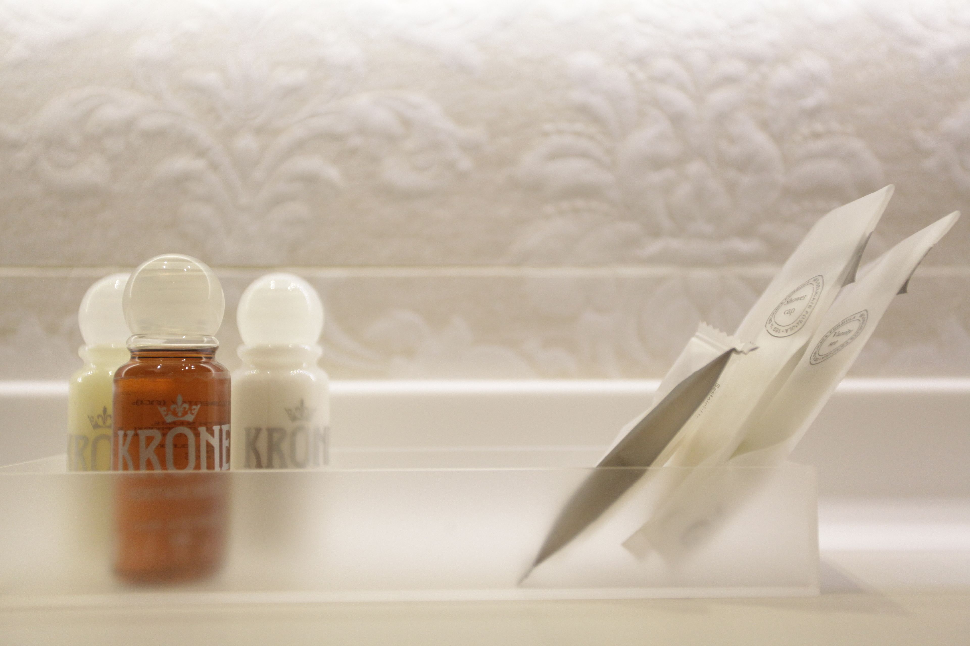 deluxe double room, garden view | room amenity