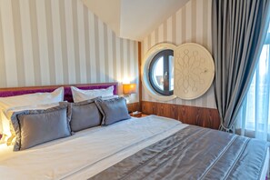 King Double Room, 1 Bedroom | Frette Italian sheets, premium bedding, Tempur-Pedic beds, minibar - Heritage Hotel Krone (Sarajevo)