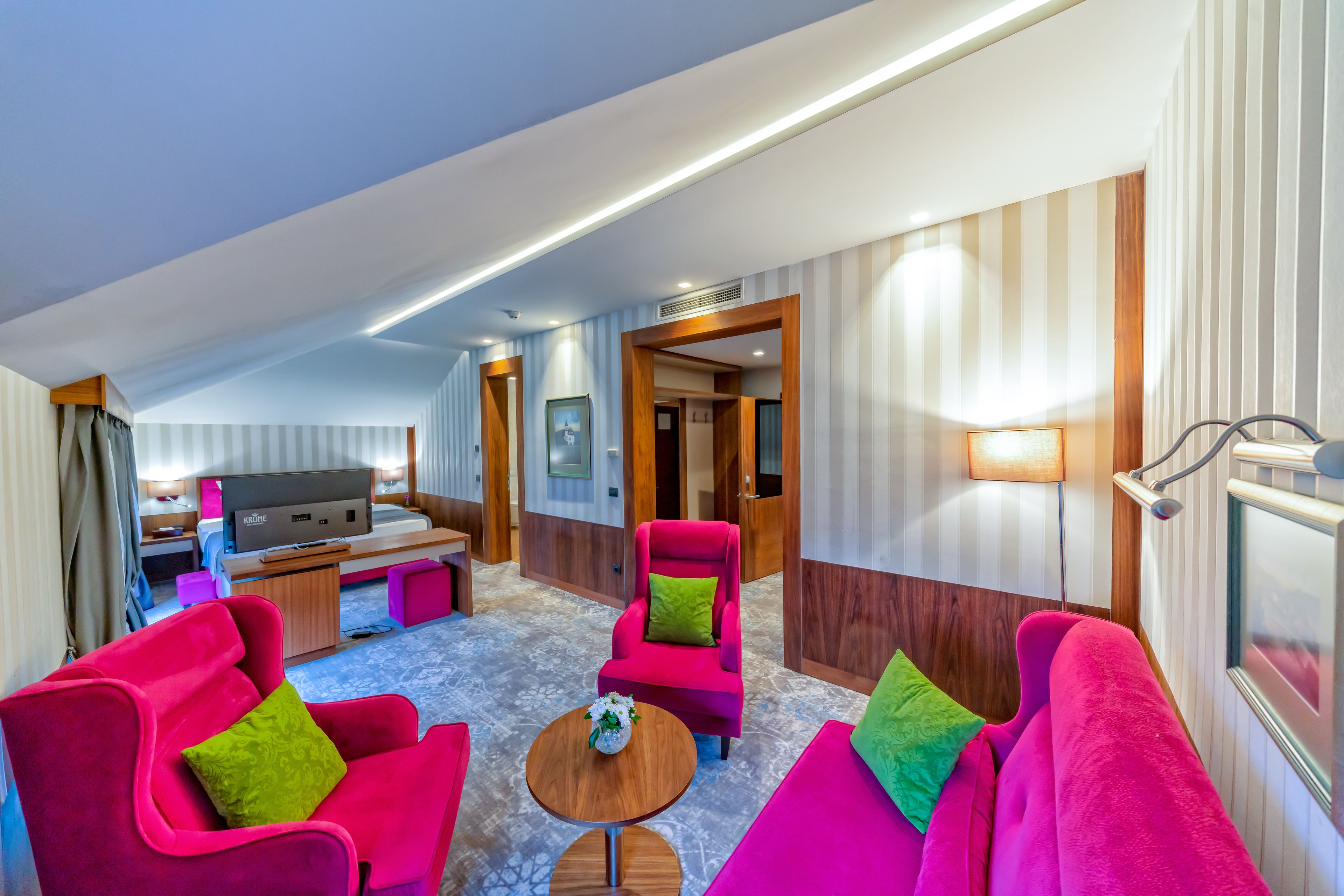 king double room, 1 bedroom | 1 bedroom, frette italian sheets, premium bedding, tempur-pedic beds