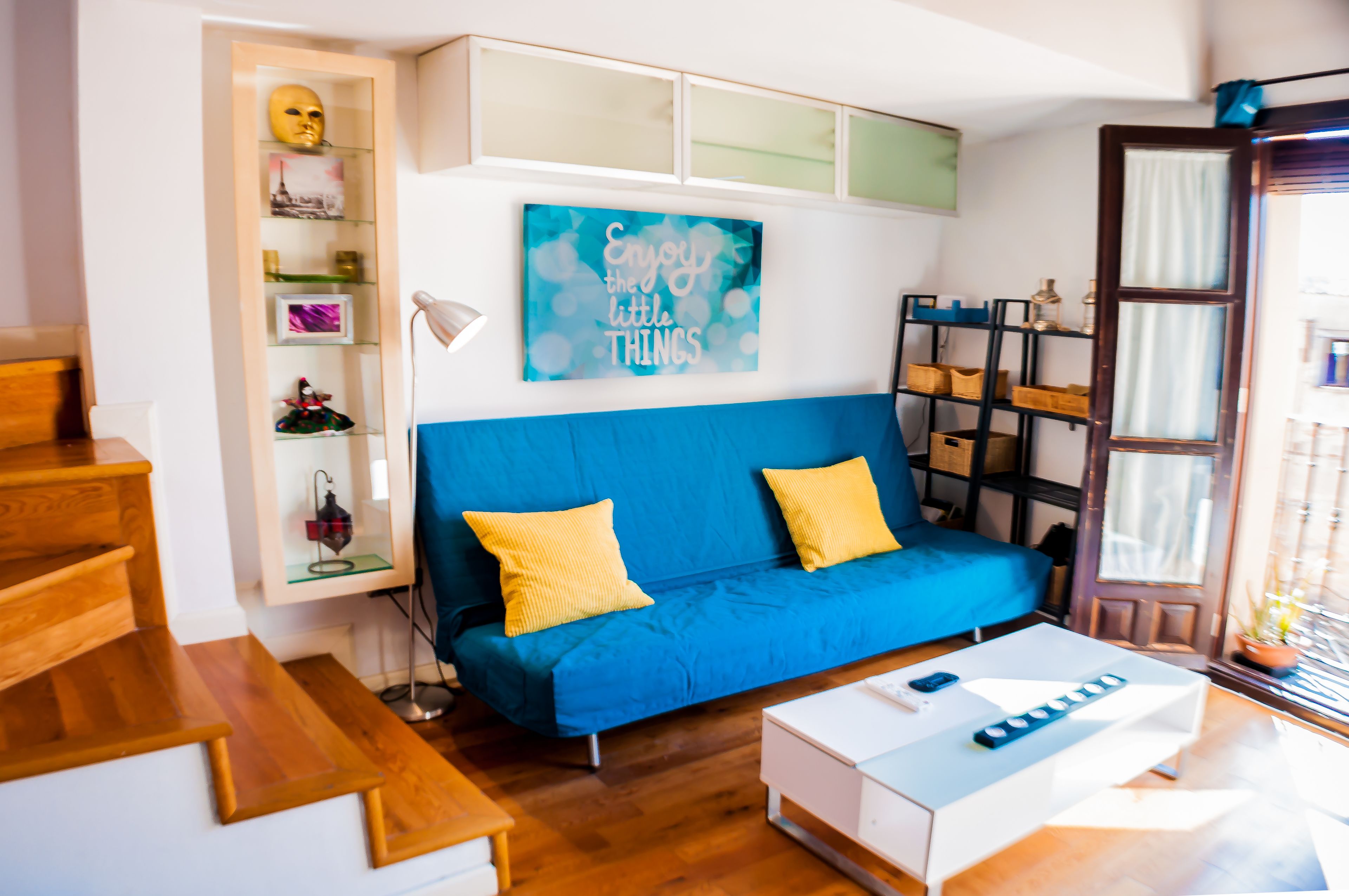 deluxe duplex, 1 bedroom, terrace | living room | flat-screen tv, pay films