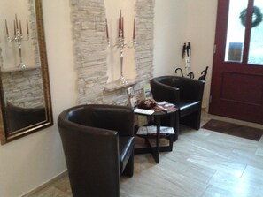 Lobby sitting area - Hotel Vesta (Bad Elster)
