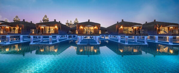 2 indoor pools, 10 outdoor pools, free cabanas, pool umbrellas