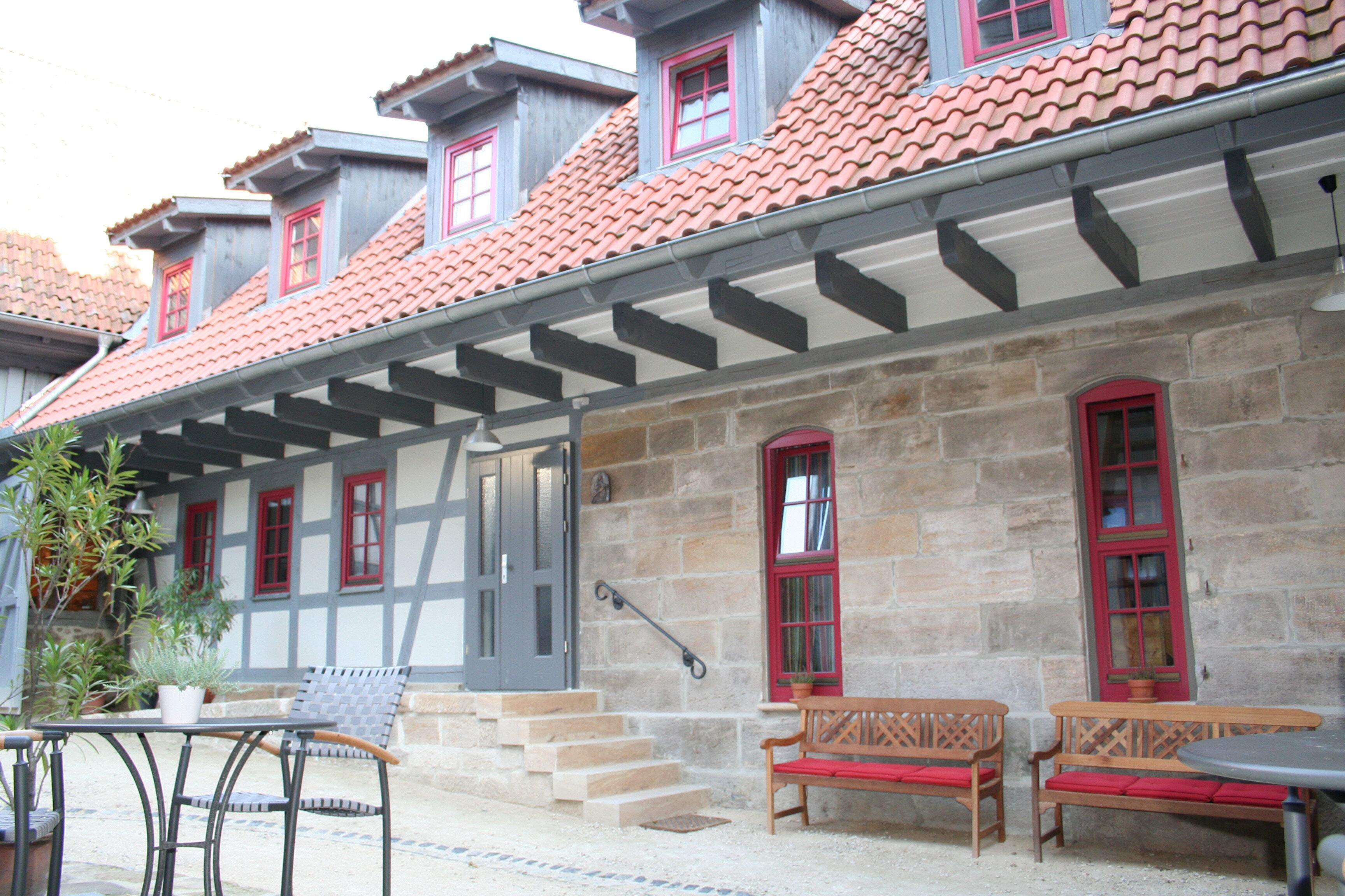 المنشأة من الخارج