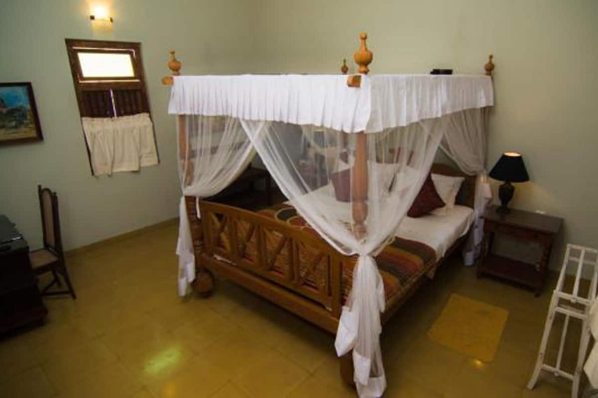 Habitación superior, 1 cama de matrimonio grande | 1 dormitorio, caja fuerte, decoración individual y mobiliario individual