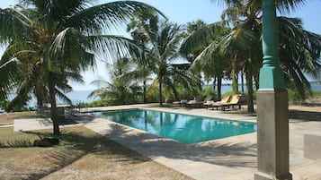 Outdoor pool, sun loungers