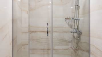 Douche de la salle de bain