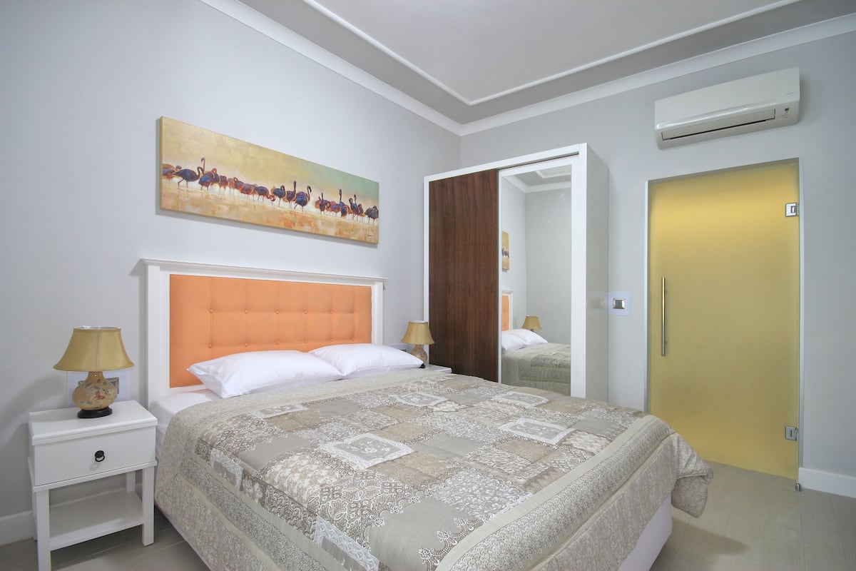 Deluxe-Studiosuite | Hochwertige Bettwaren, Minibar, Zimmersafe, Schreibtisch