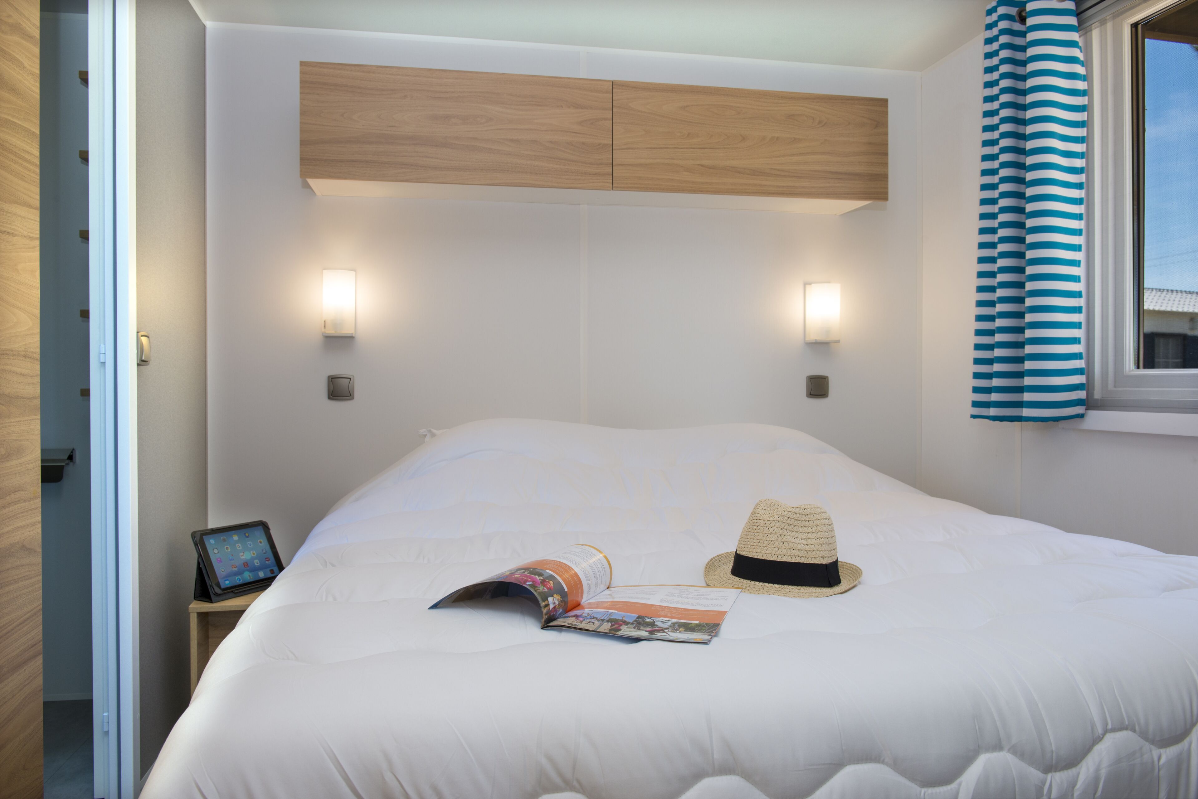 Cots/infant beds, WiFi