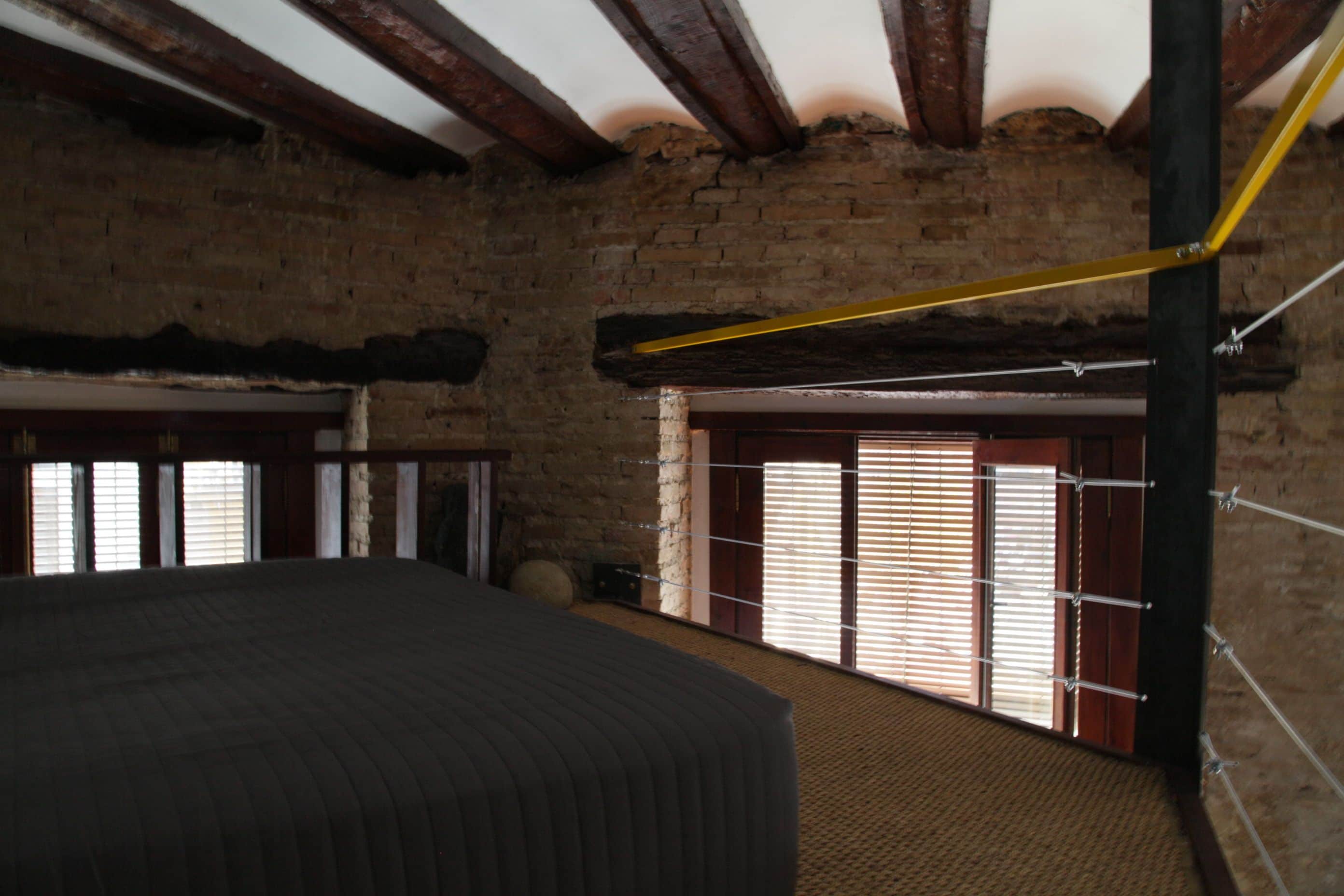 loft, balcony | desk, iron/ironing board, free wifi