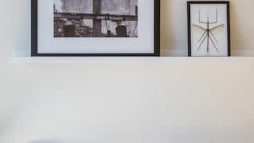 2 bedrooms, desk, iron/ironing board, free cots/infant beds