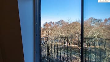 Apartamento standard (4-12-Va) | Vista do quarto