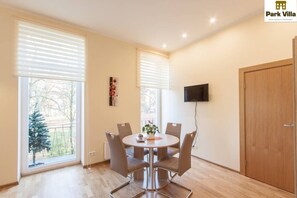 Apartamento estándar (2-05-Va	) | 1 dormitorio, ropa de cama de alta calidad, sistema de insonorización