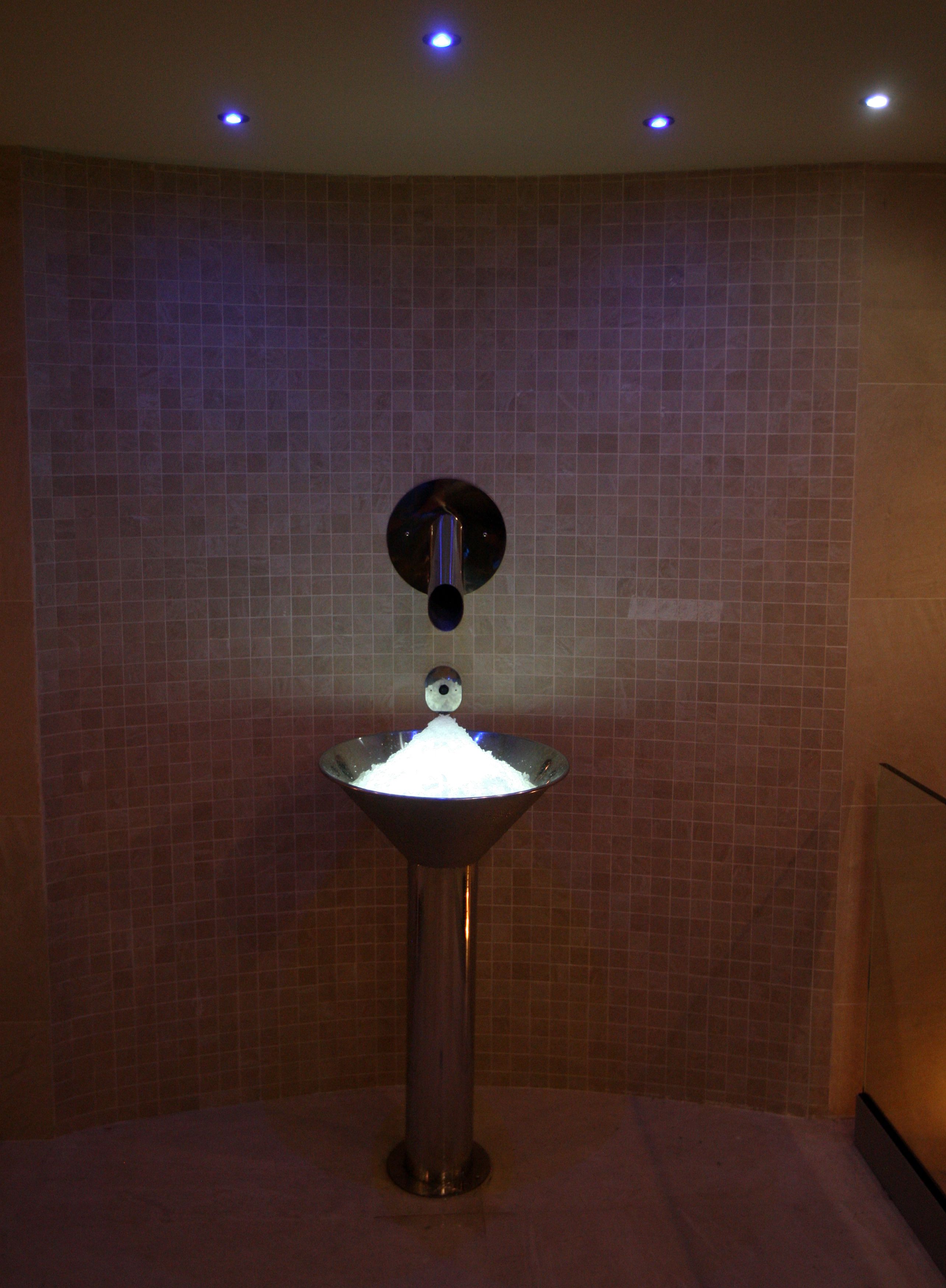 couples treatment room(s), sauna, hot tub, steam room, body treatments