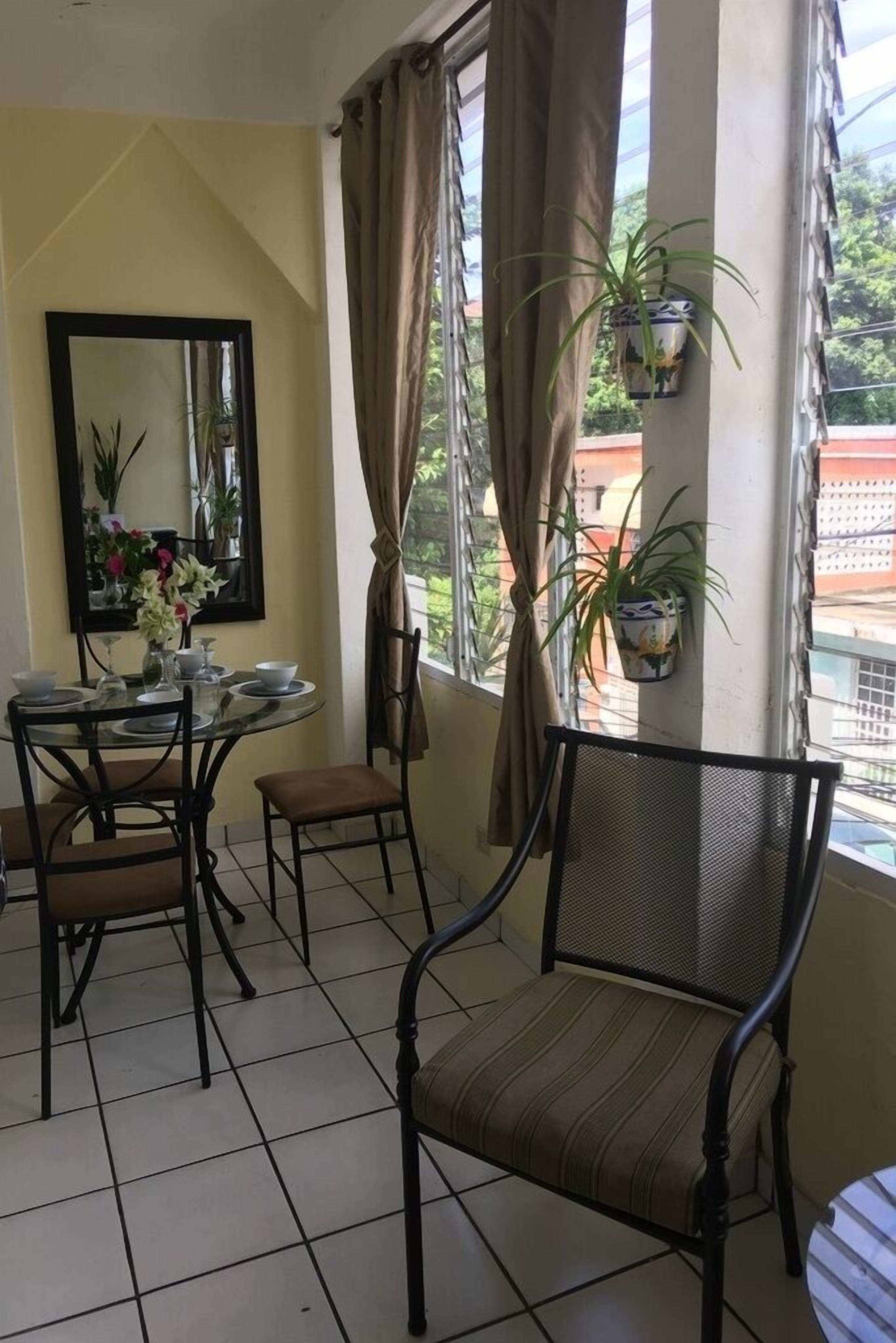 Basic Double Room | Living area | TV