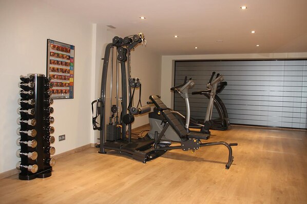 Gym - Apartamentos Real Lleida (Lleida)