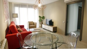 Una televisión de pantalla plana