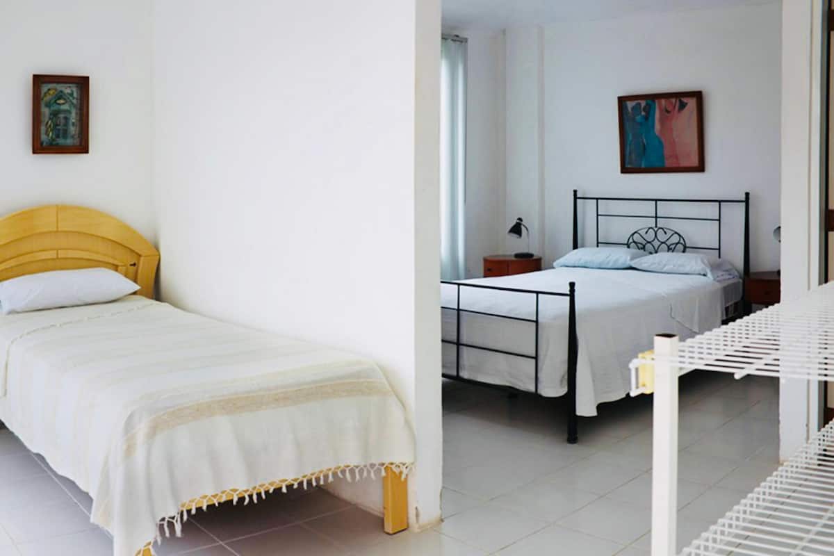 4 bedrooms, iron/ironing board (on request)