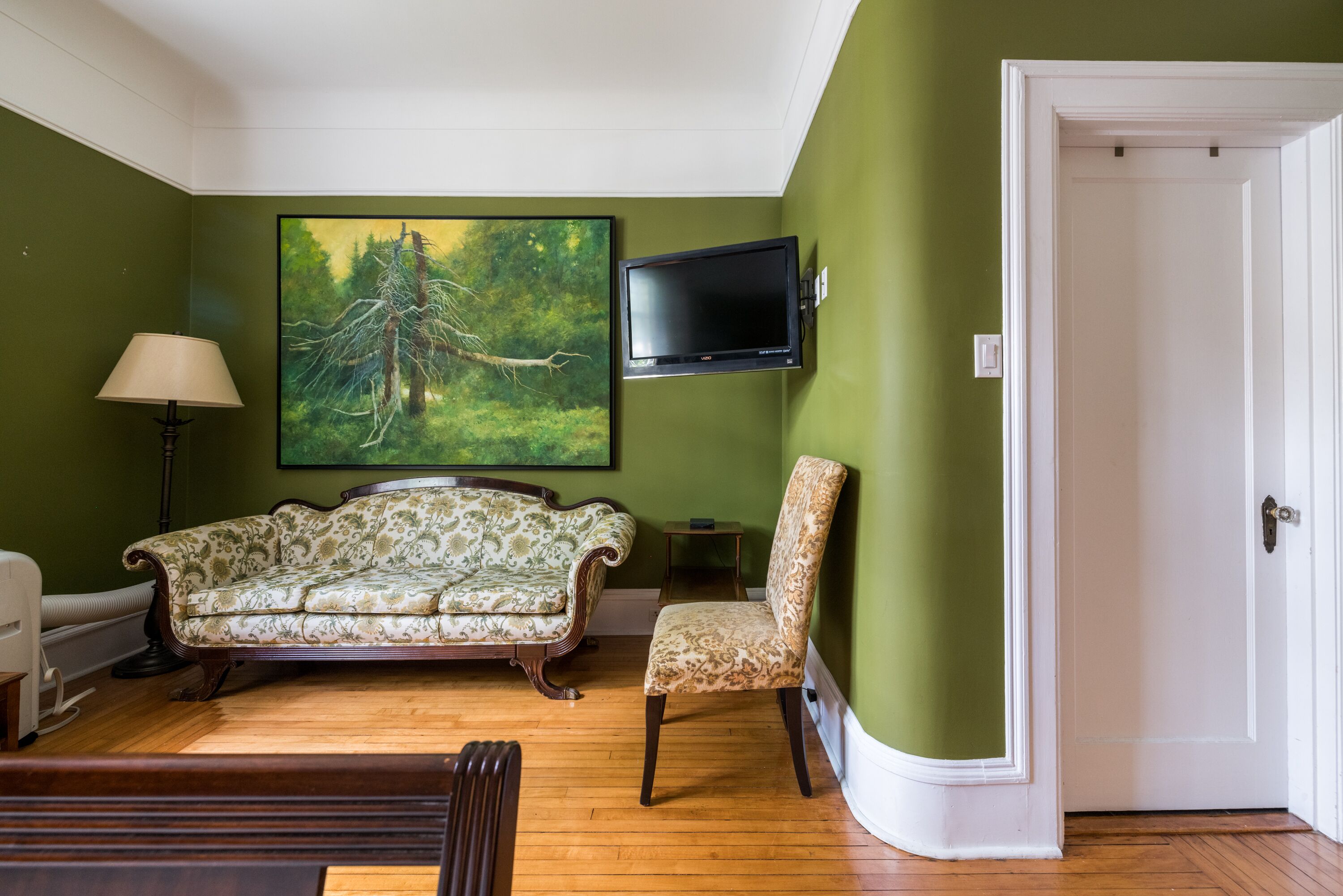 room, 1 king bed (edward patrick morris room) | premium bedding, individually decorated, individually furnished, desk