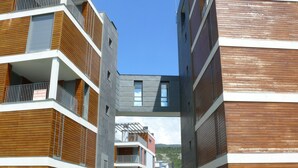 Unclassified image, 3 of 61, button - APARTMENTSUITESPAIN FORMIGAL ORDESA Jardín (Sabinanigo)