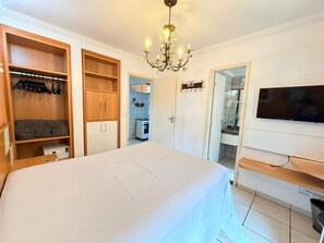 Blackout curtains, soundproofing, free WiFi - DI ROMA FIORI VIA CALDAS (Caldas Novas)