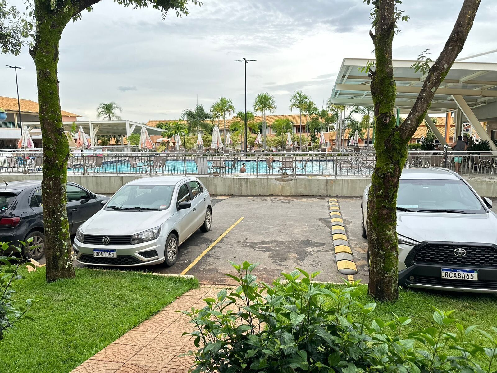 Basic Apartment | Property grounds