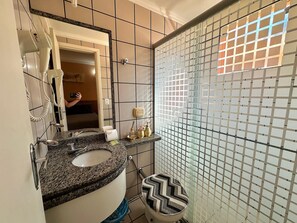 APARTMENT 287 | Bathroom | Shower - DI ROMA FIORI VIA CALDAS (Caldas Novas)