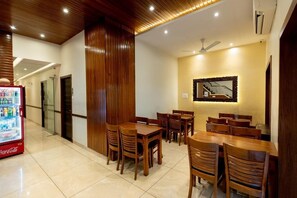 Daily English breakfast (INR 150 per person) - Hotel AK International (Mumbai)