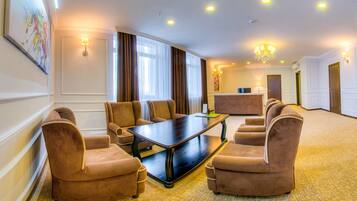 Huoneisto, 1 makuuhuone, keittiö | Olohuone | LCD-televisio