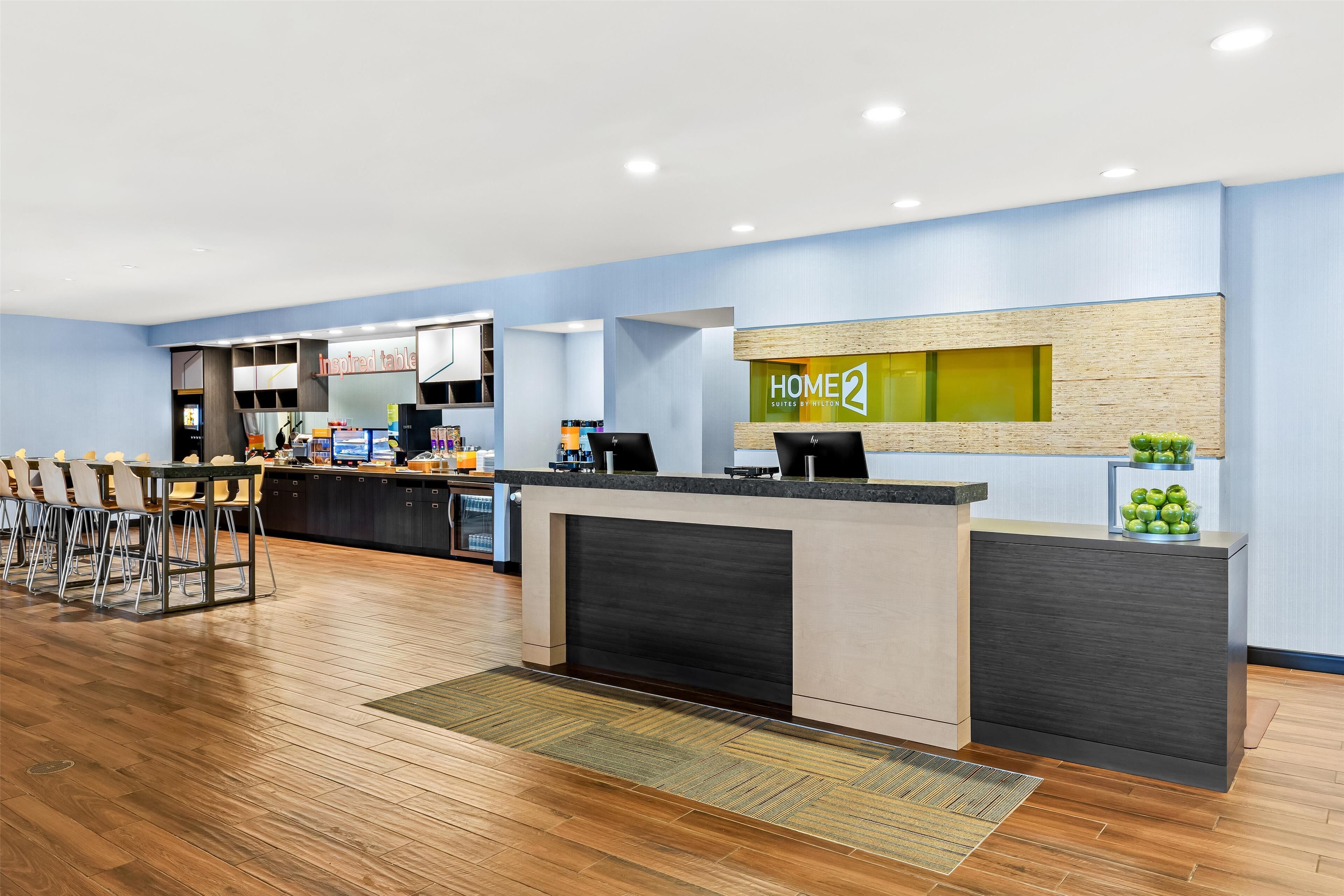 free daily continental breakfast