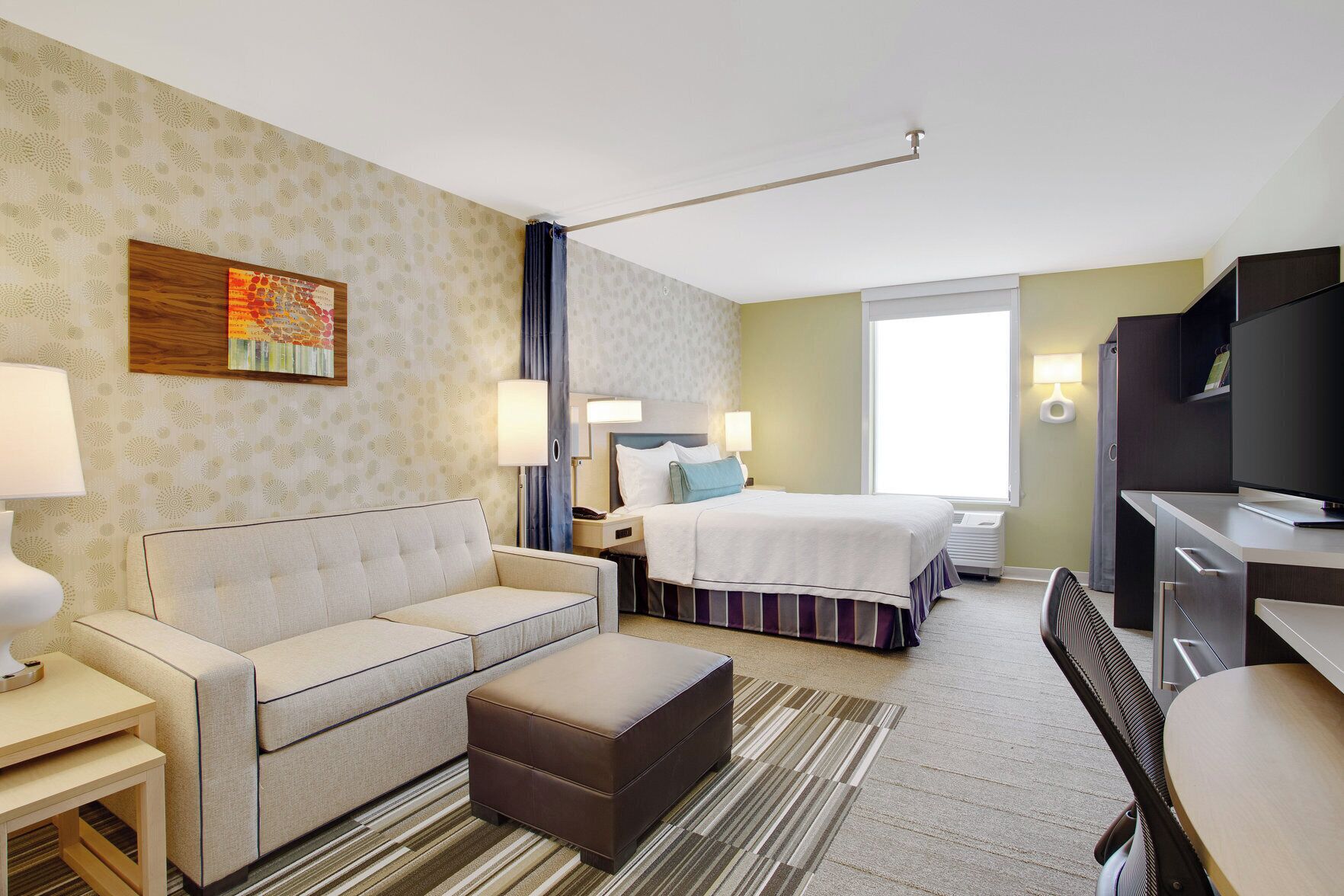 Desk, laptop workspace, free WiFi, bed sheets