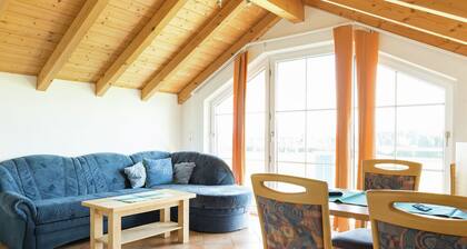 Schönes Bauernhaus im Allgäu mit Alpenblick
