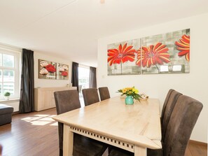 Dining - Holiday Home near Lutjestrand Beach (Hippolytushoef)