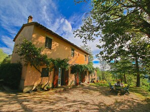 Exterior - Tranquil Haven in Todi Countryside (Todi)