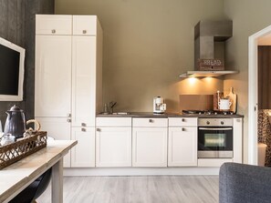 Frigorifero, forno, lavastoviglie, macchina per tè/caffè