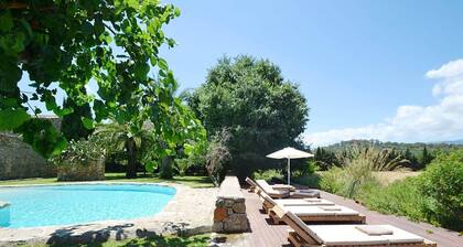 Villa in Búger with Pool and Scenic Views