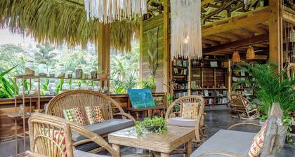 One Santuario Natural