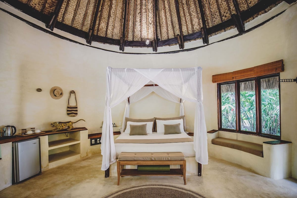 Cabaña de lujo, varias camas, alberca privada | 1 habitación, ropa de cama de alta calidad y camas con efecto memoria