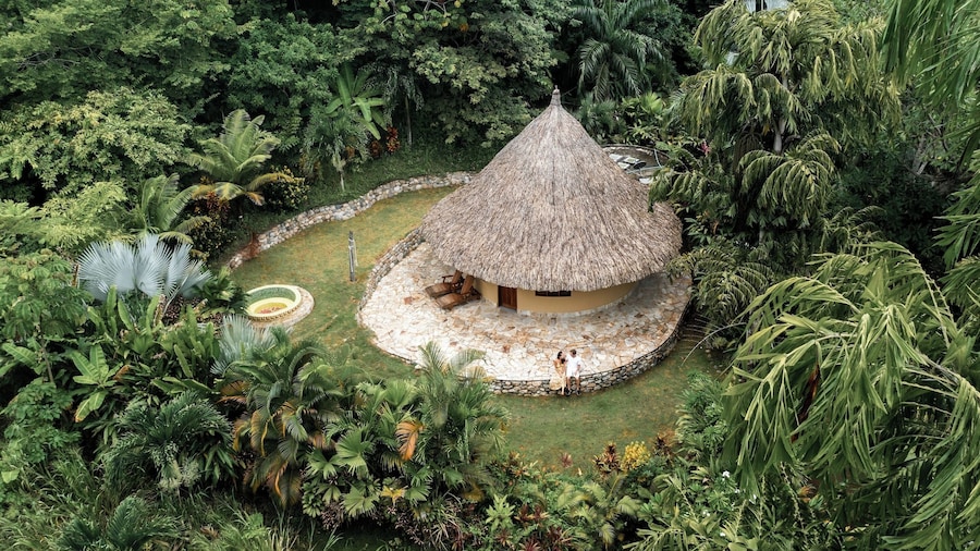 One Santuario Natural