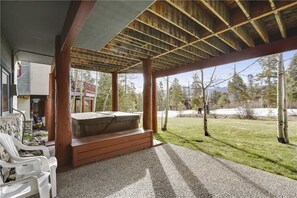 Casa, 4 habitaciones | Terraza o patio